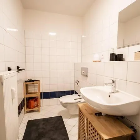 公寓 Super Lage Modern Boxspringbett *netflix* Wlan* 开姆尼茨